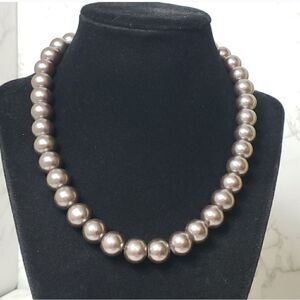 BUBBLE BEAD Faux Pearl Classic Necklace